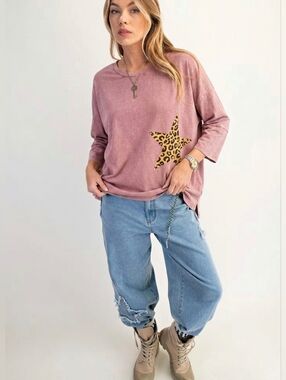 Easel Mineral Wash Leopard Star Long Sleeve Tee – Size Large